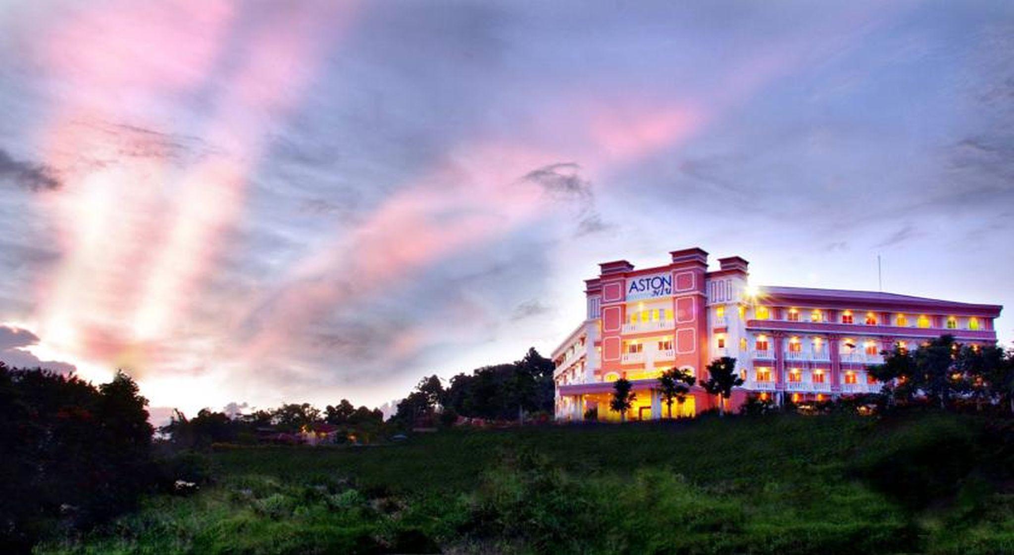 Aston Niu Manokwari Hotel & Conference Center Exterior foto