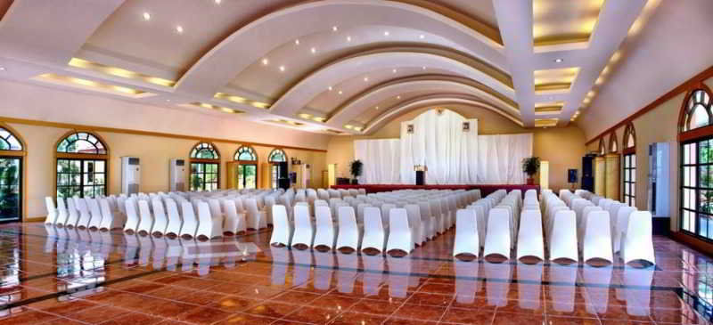 Aston Niu Manokwari Hotel & Conference Center Exterior foto